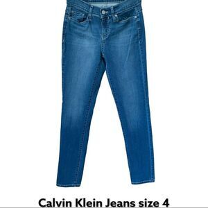 NWOT Women’s Calvin Klein Jeans size 4